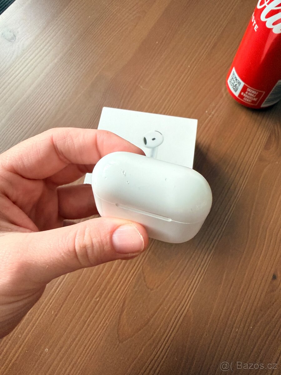 Apple AirPods - 6