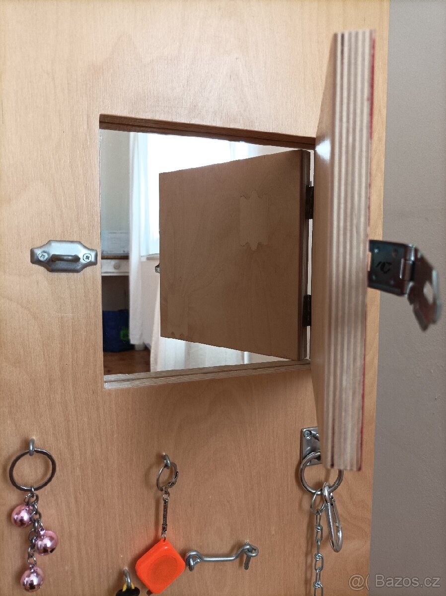 Aktivity board - hrací domeček - 6