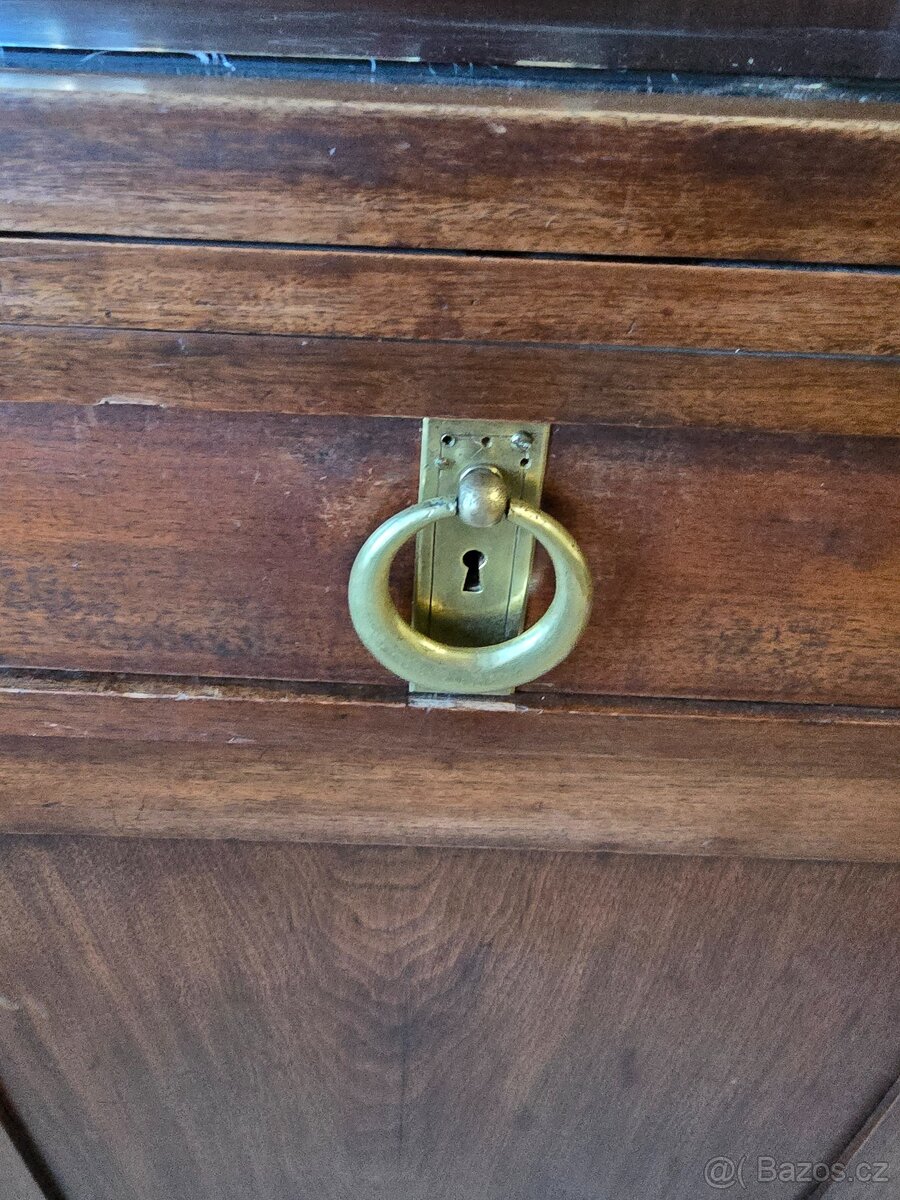 Prodám starožitný masivní příborník / absac - 6