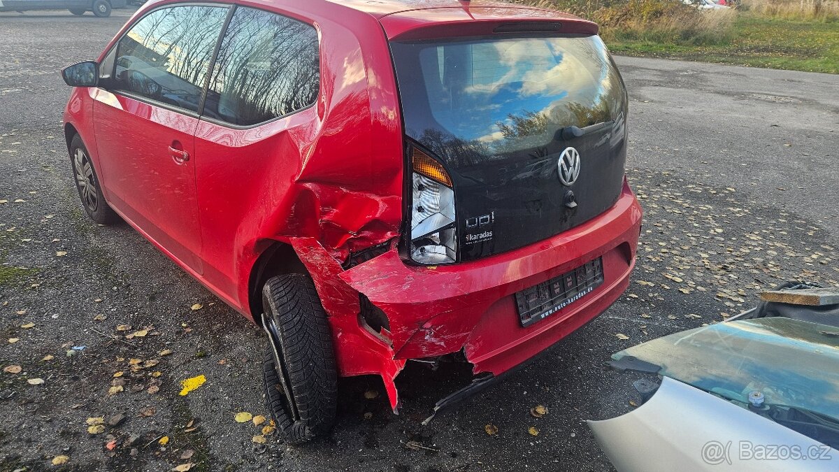 VW UP 1.0MPI 82TIS KM - 6