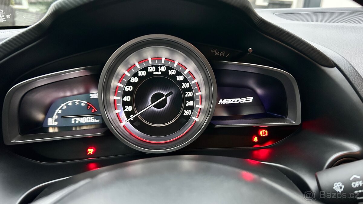 Mazda 3 benzinový 2.0 88kw 1. Majitel - 6