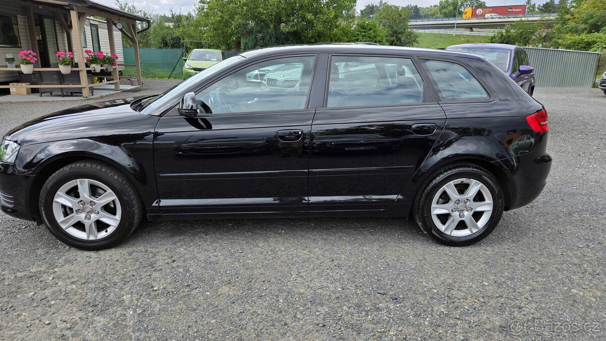 AUDI A3 TFSi ATTRACTION 1MAJITEL - 6