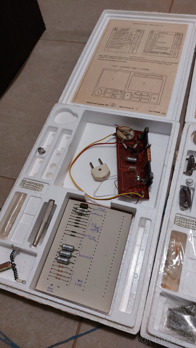 Sovětská stavebnice Radio Konstruktor - 6