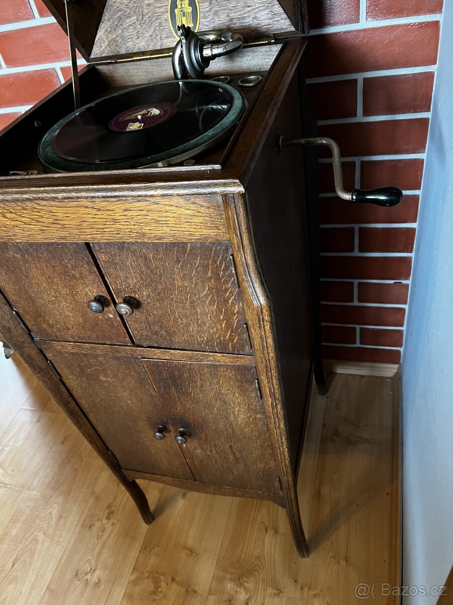 SKŘÍŇOVÝ GRAMOFON ODÉON - 6