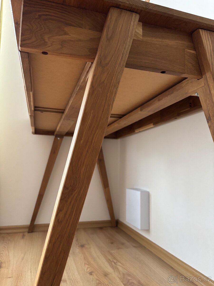 Dubový psací stůl - 6