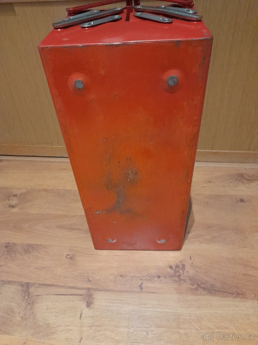 Basa na nářadí - 6