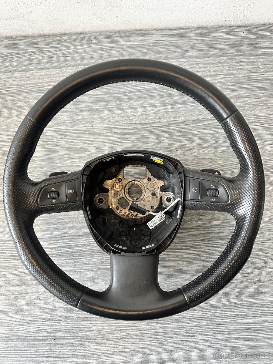 Audi a6 4F A4 B8 volant - 6