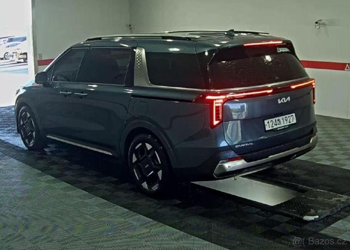 Kia Carnival 2.2-7MÍST-NOVÝ MODEL-NA CESTĚ - 6