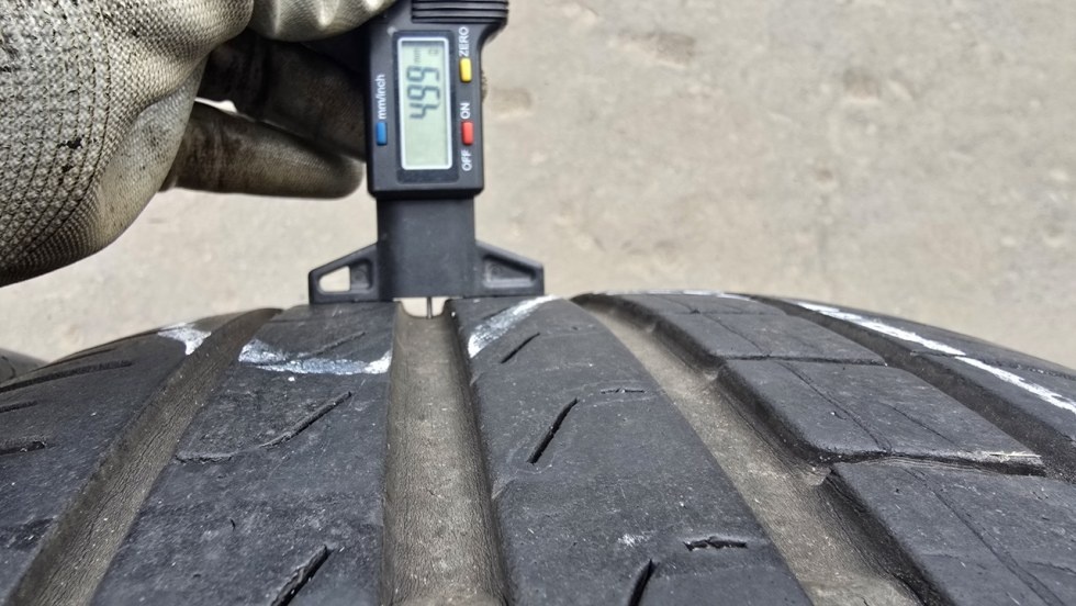 Letní pneu 245/40/19 Pirelli - 6