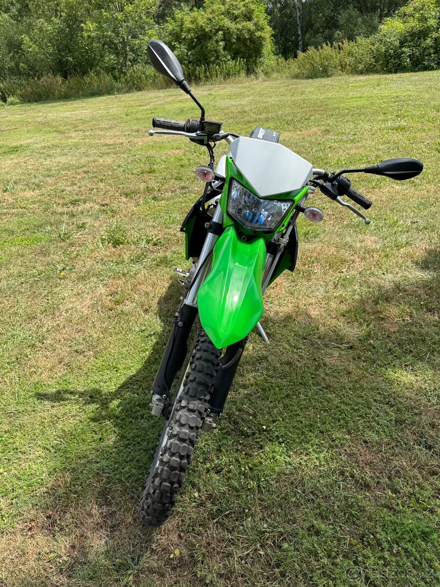 Kawasaki KLX 250S - 6