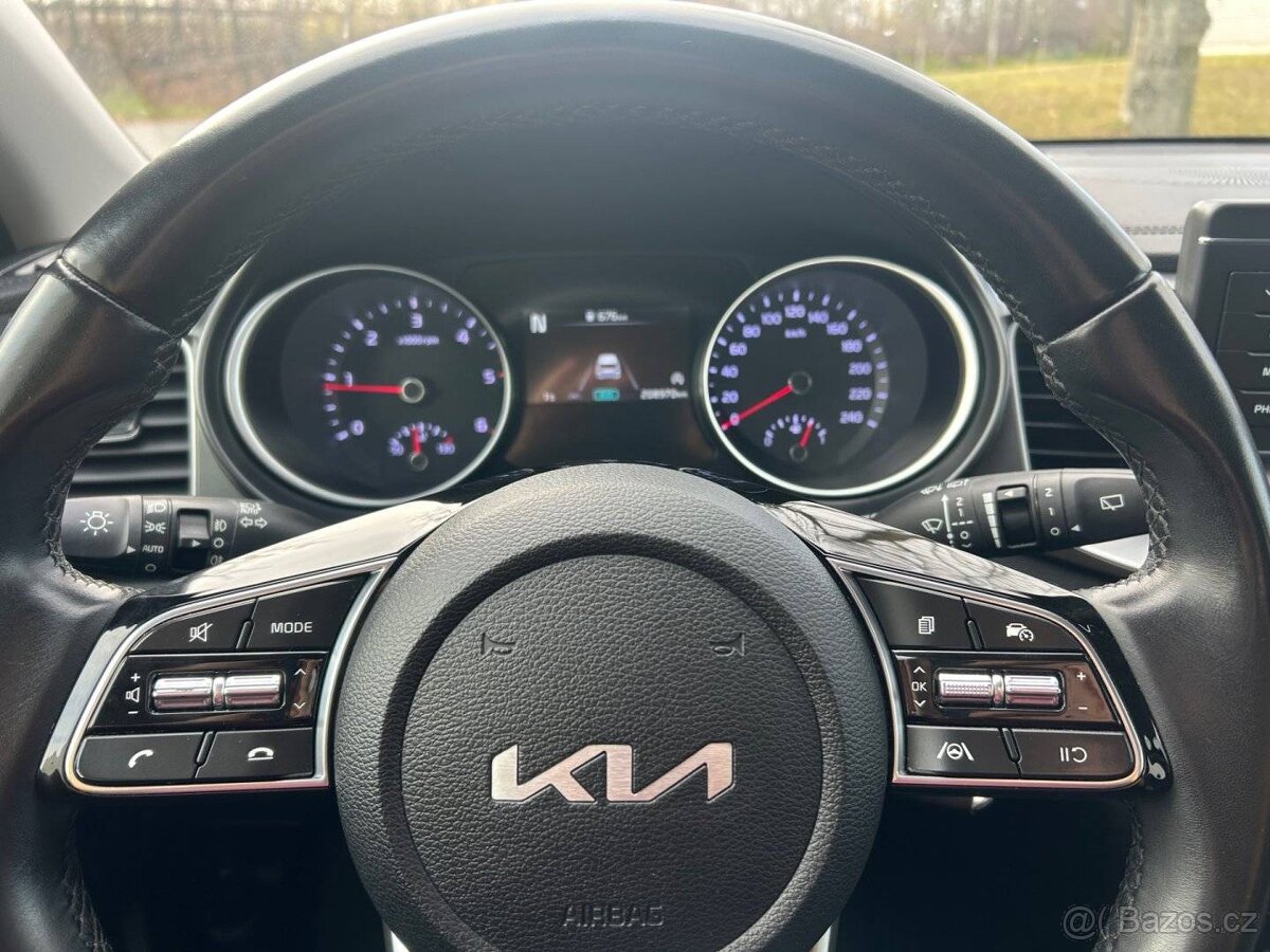 Kia Cee´d, 1.6 CRDi 100kW/1.Maj./DPH/ČR - 6