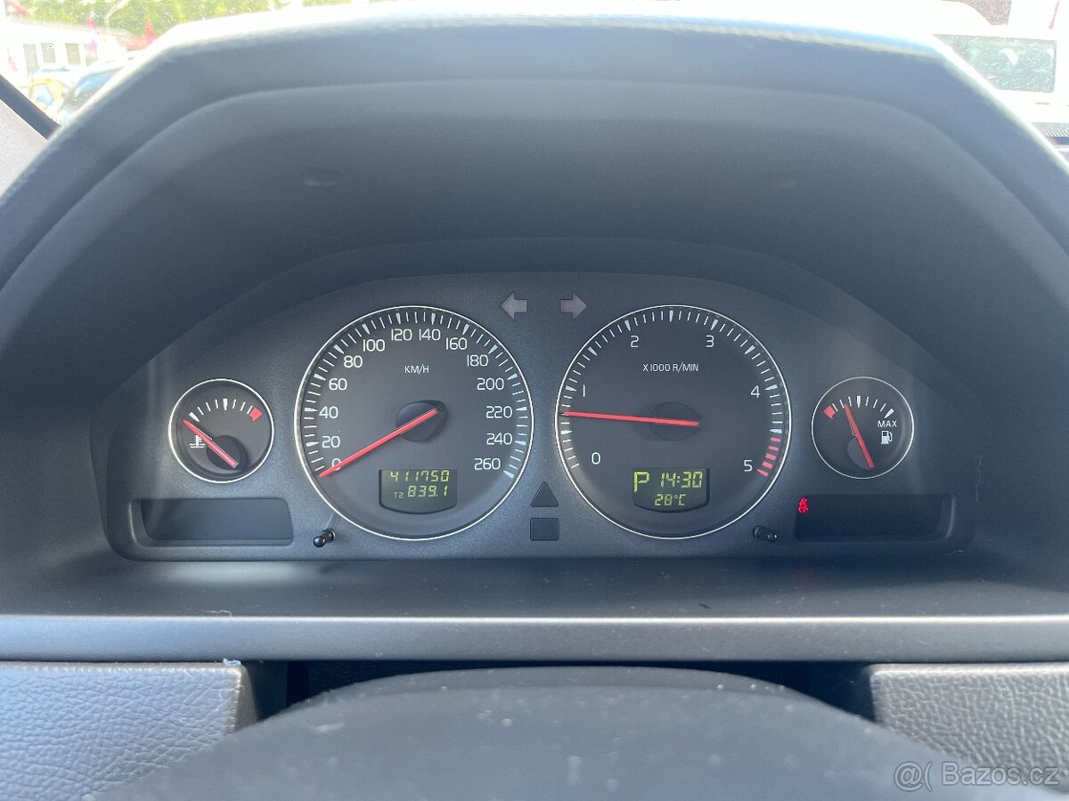 Volvo XC90 2.4 D5 automat - 6