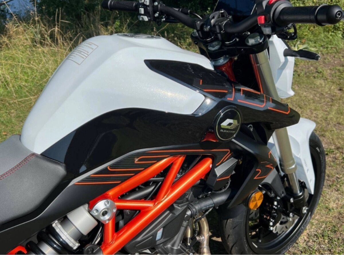 Prodám QJ MOTOR SRK 400 MOTO SKLADEM - 6