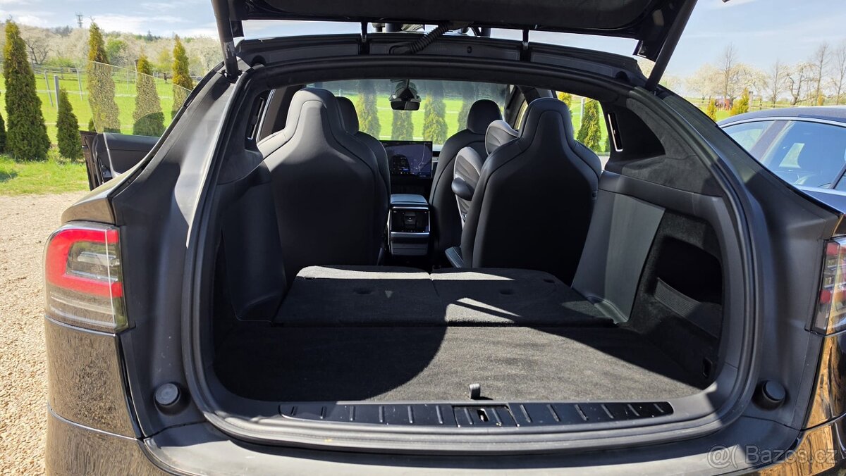 Tesla Model X Plaid 1020 koní - 6
