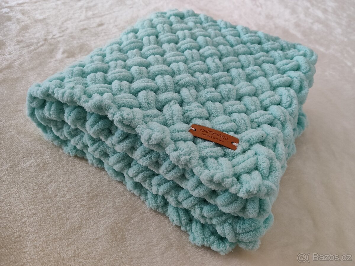 Pletená dětská deka mentolová - 6