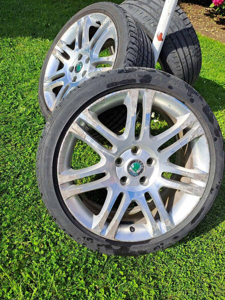 Kola Themisto Superb 2 R18 225/40 - 6