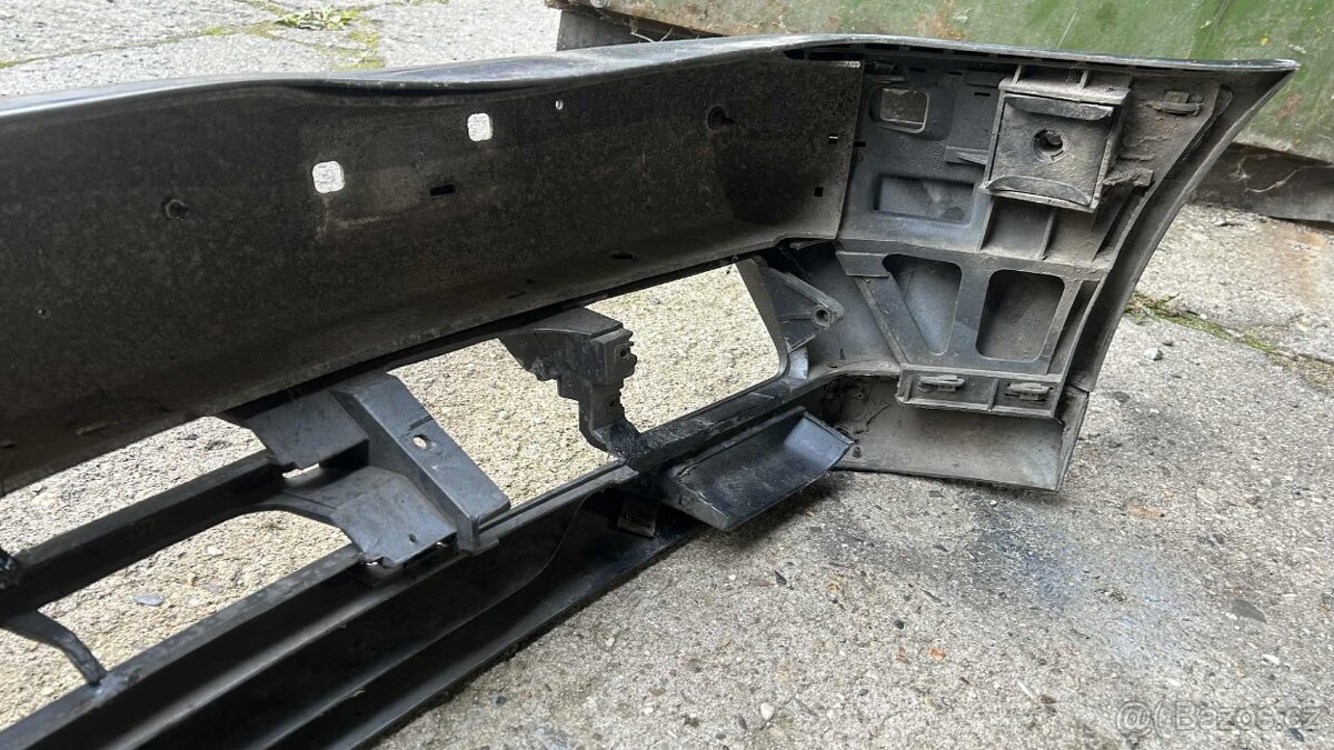 BMW E34 M5 přední nárazník - 6