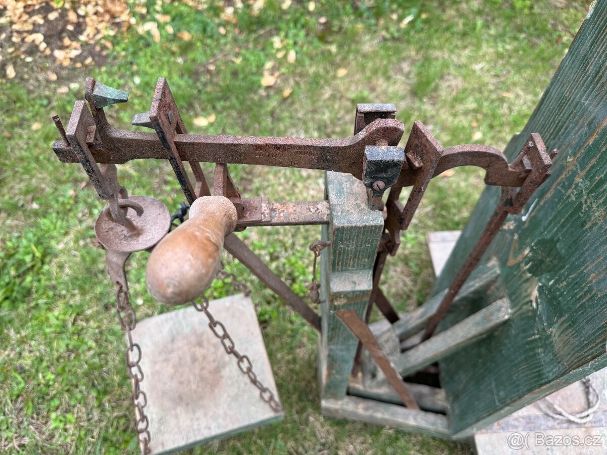 Váha decimálka včetně závaží - 6