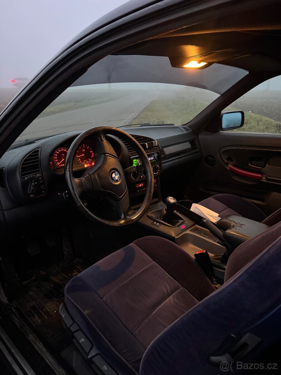 Bmw e36 318is - 6