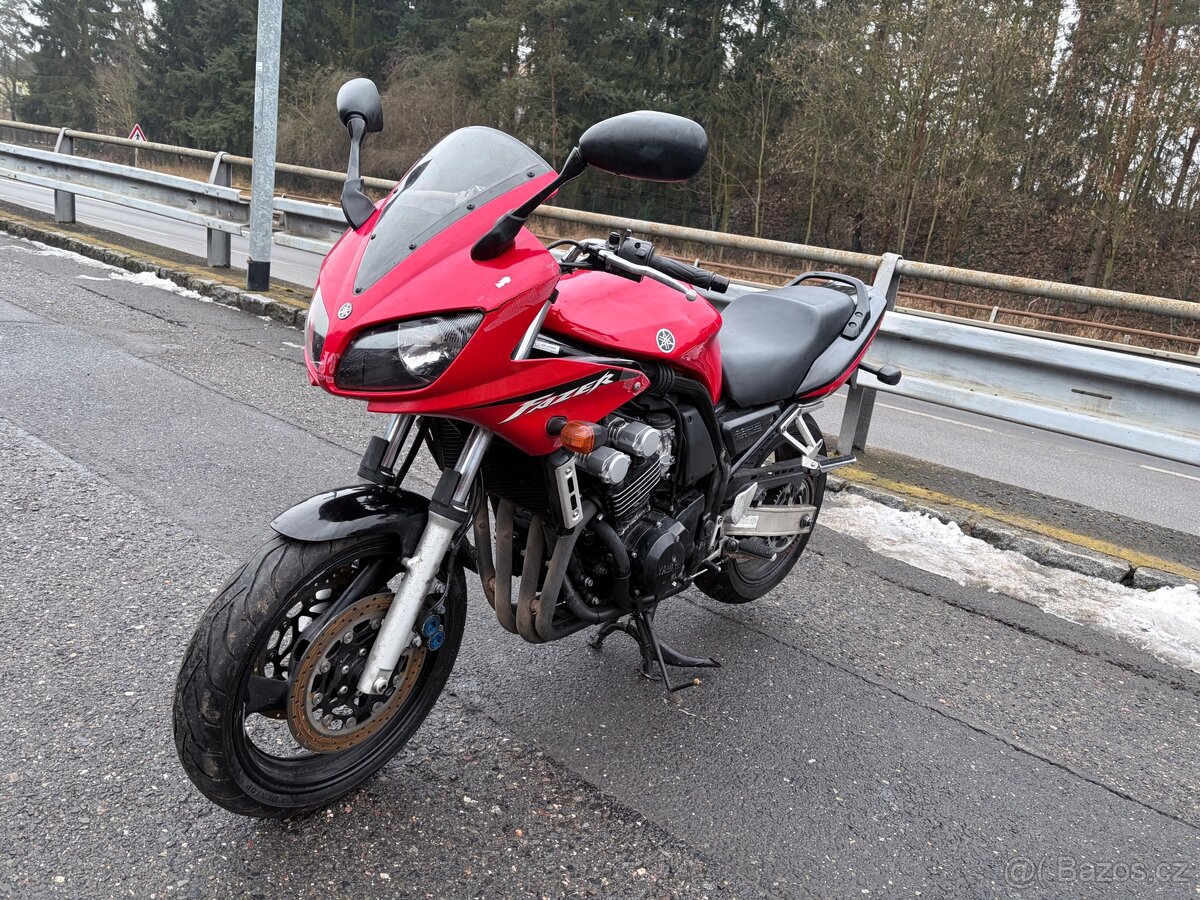 Yamaha Fzs 600 - 6