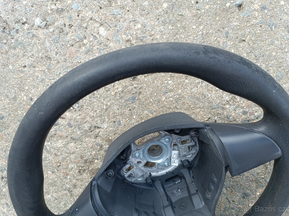 VW T5 facelift volant - 6