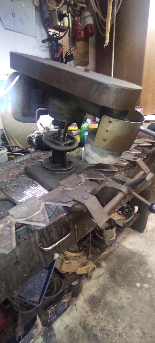 Bruska na broušení žabek sekacích lišt - 6