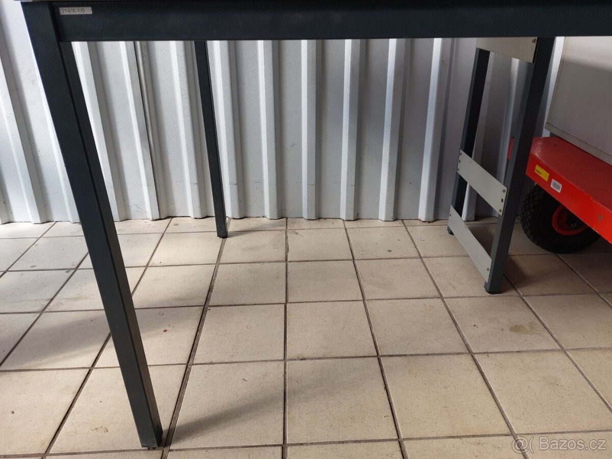 Stůl čtvercový + zásuvková skříňka českého výrobce zn. TECHO - 6