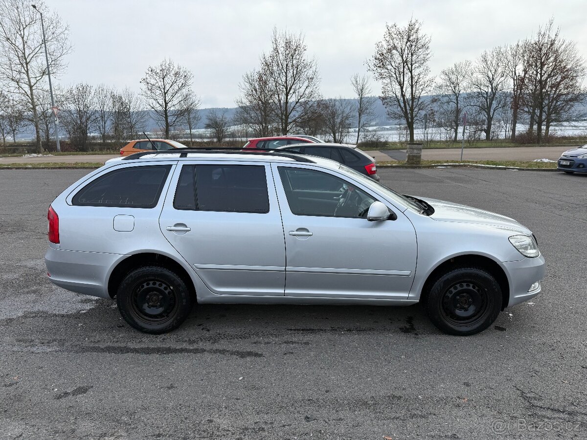 ŠKODA OCTAVIA COMBI II 4x4 1,6 TDi 77kW, klima, tažné - 6
