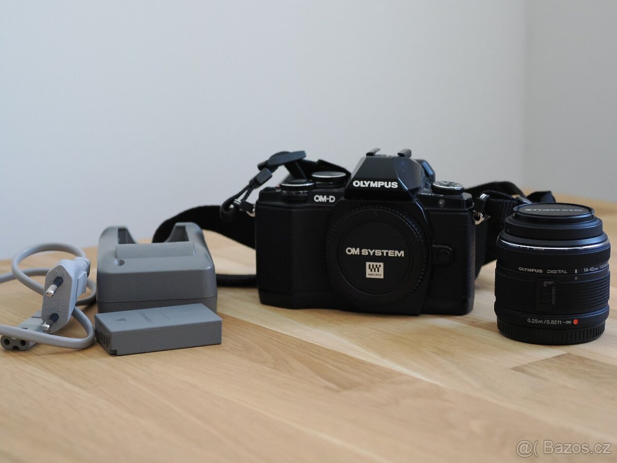 Olympus OM-D E-M10 + 14-42 mm - 6