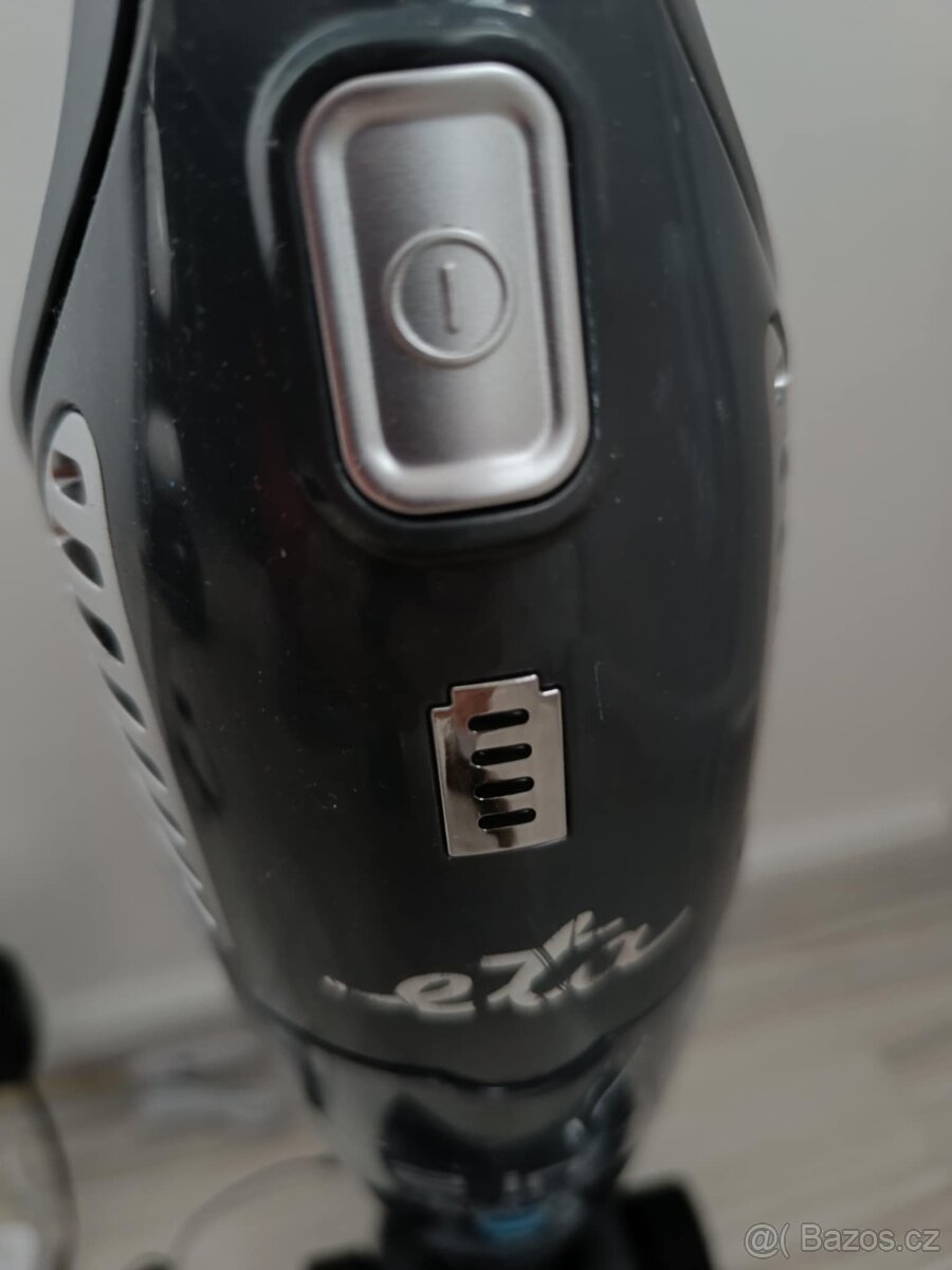 Tyčový vysavač ETA - 6