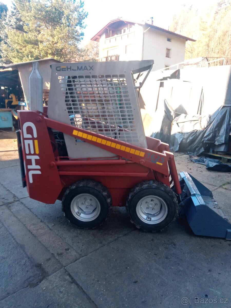 Smykovy nakladac bobcat gehl 1625 - 6
