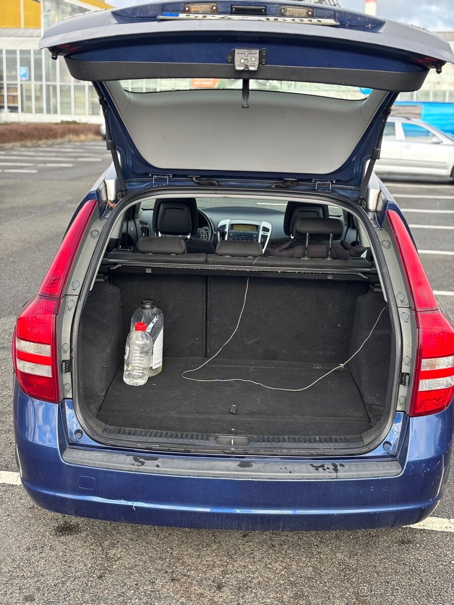 Kia ceed 1.6 crdi 299300 km (STK 02/2028) - 6