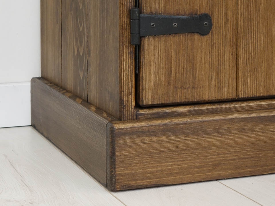 RUSTIKÁLNÍ KREDENC - 6