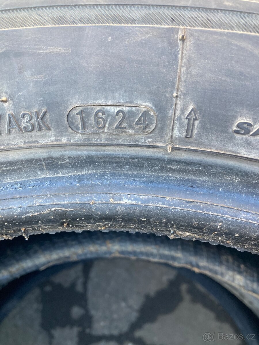 255/60/17 zimní - 6
