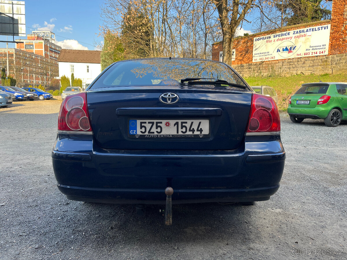TOYOTA AVENSIS 2.2 D4D 130 Kw - 6