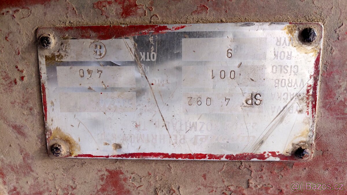 Nesený nahrazování sena. - 6