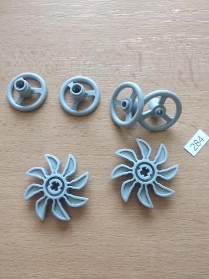 Lego různé kostičky atyp , s potisky - prostě vše .. - 6