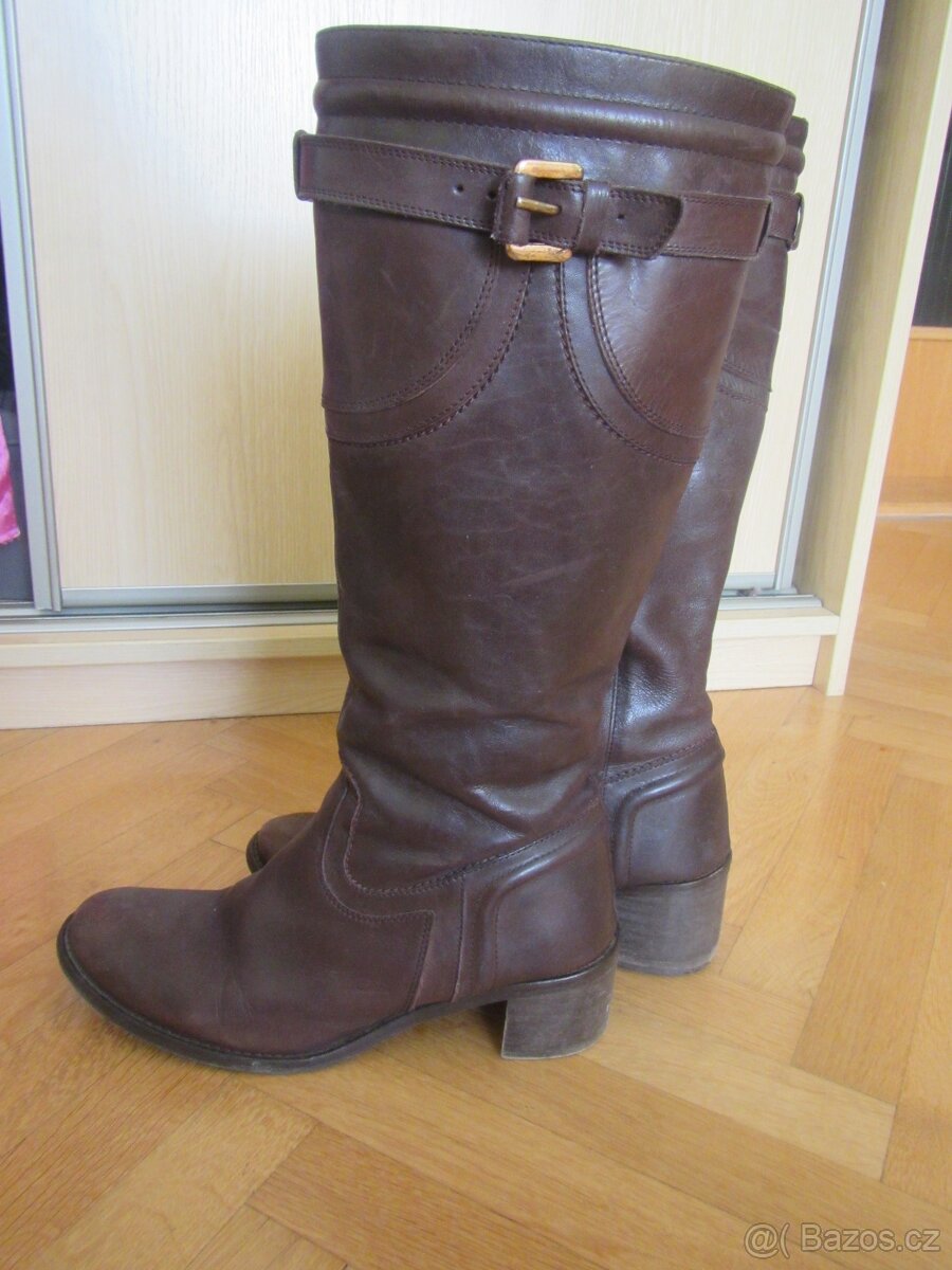 hnědé kožené kozačky Baťa 40 - 6