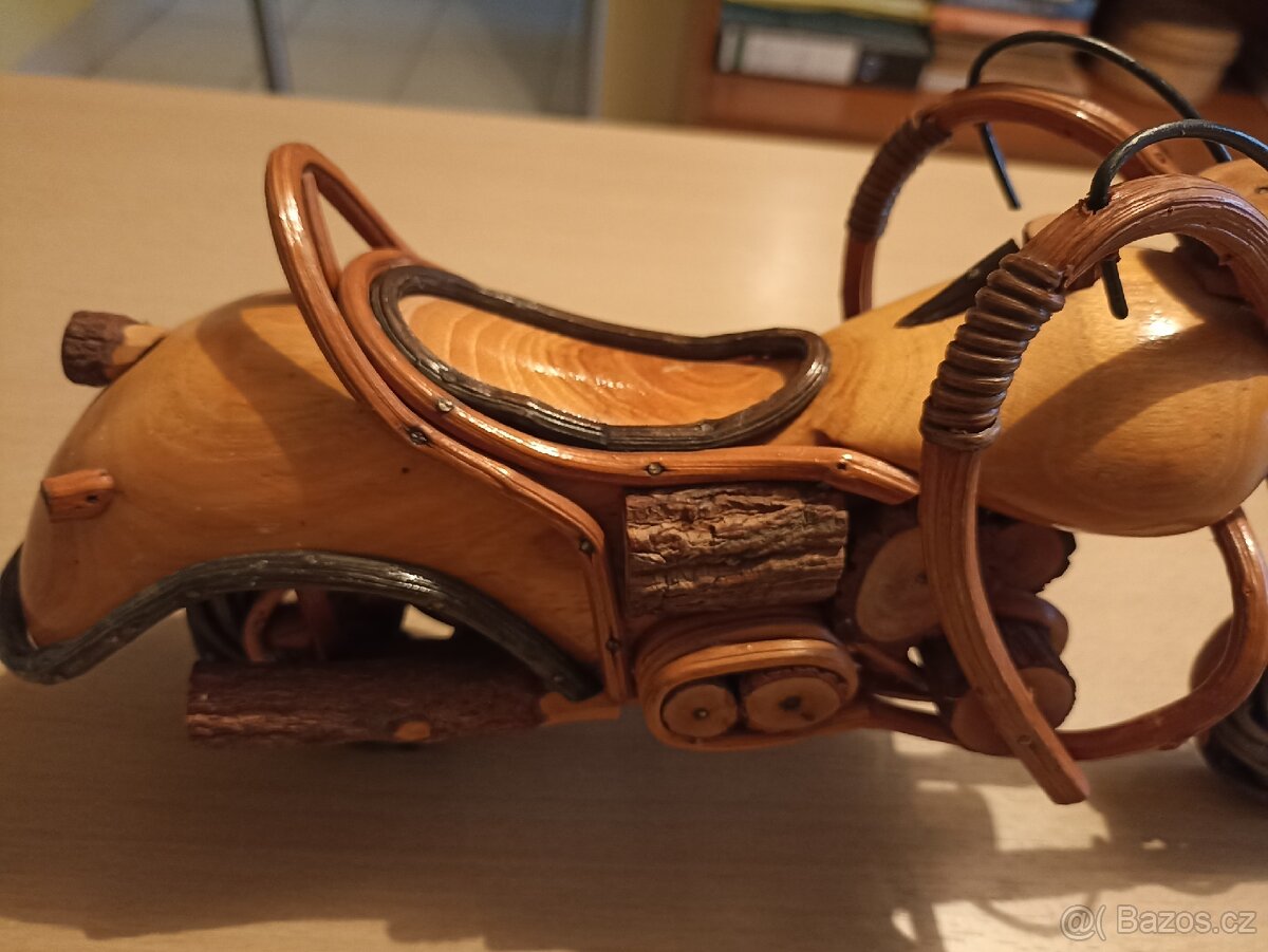 Dřevěný model motocyklu - 6