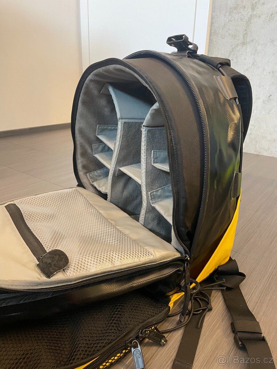 Lowepro DryZone 100 - fotobatoh - 6