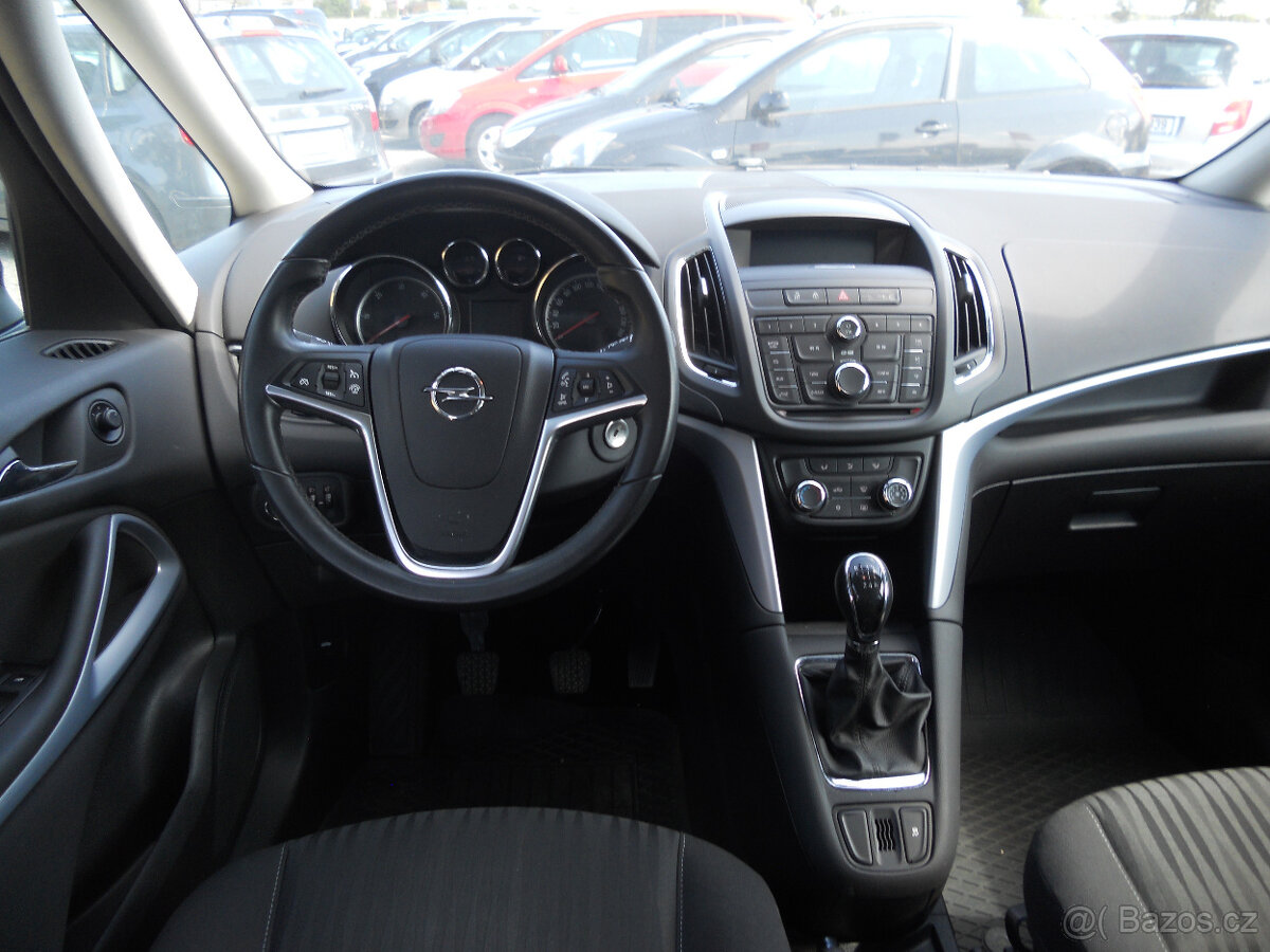Opel Zafira 2.0CDTi 96Kw 7míst - 6
