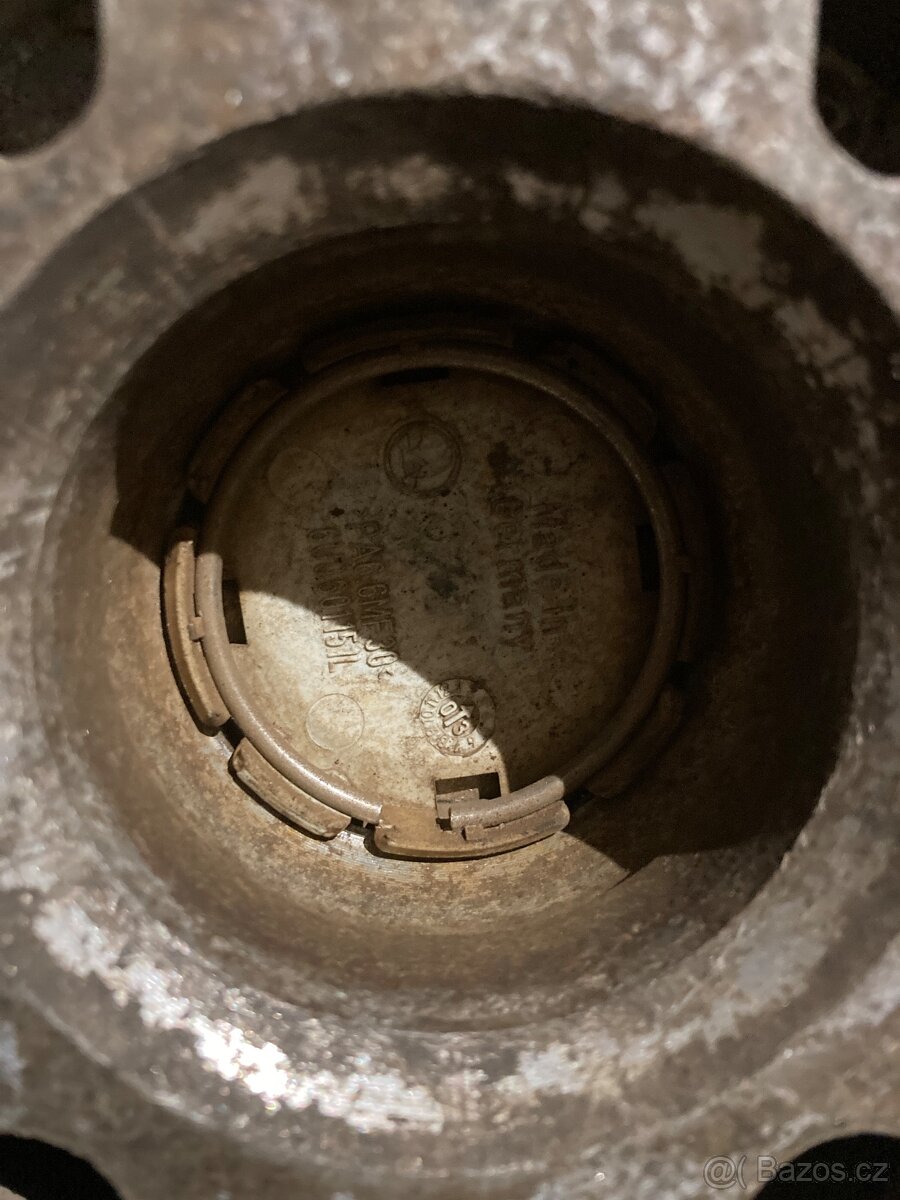 Litinové disky originální 16 palců z Octavia 1 - 6