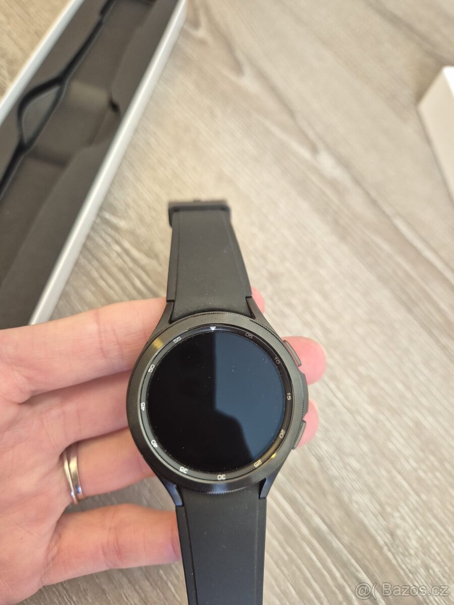 Pánské chytré Samsung hodinky Galaxy Watch 4 černé - 6