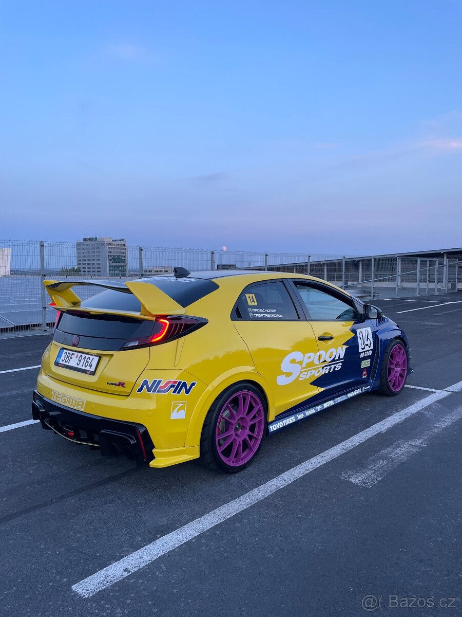 Honda Civic type-r fk2 - 6