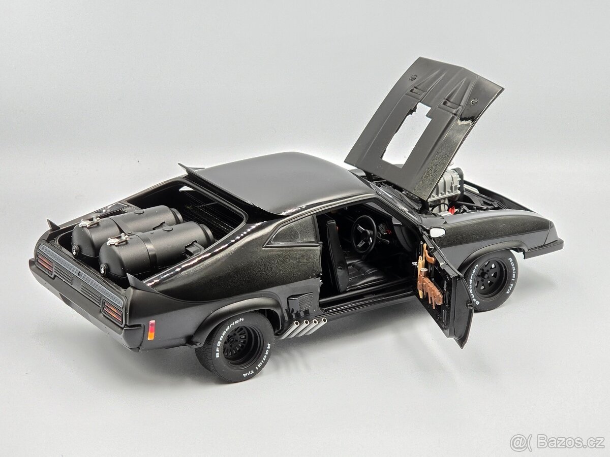 Mad Max Interceptor - 1:18 - AutoArt - 6