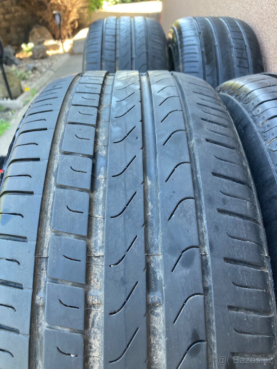 Pirelli 225/50/17 - 6