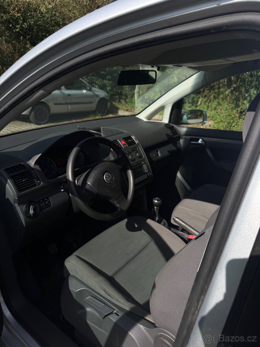 Volkswagen Touran - 6