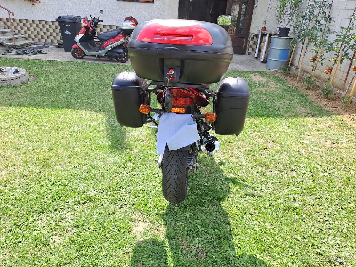 KAWASAKI ZR7 - 6
