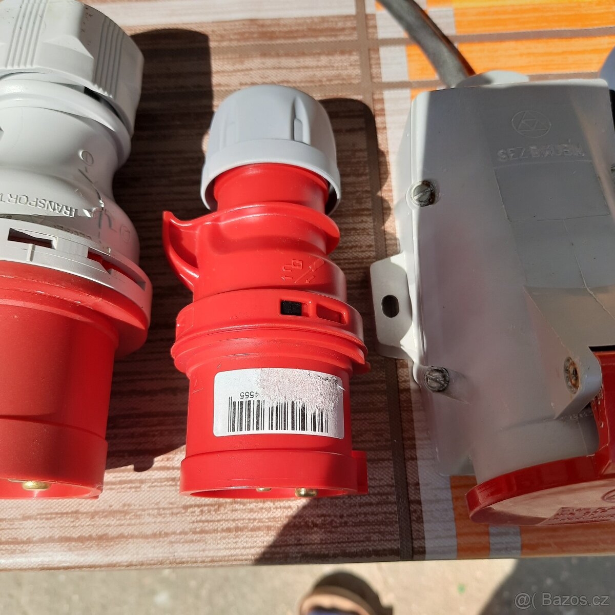 Prodám vidlice a zásuvky 380V - 6