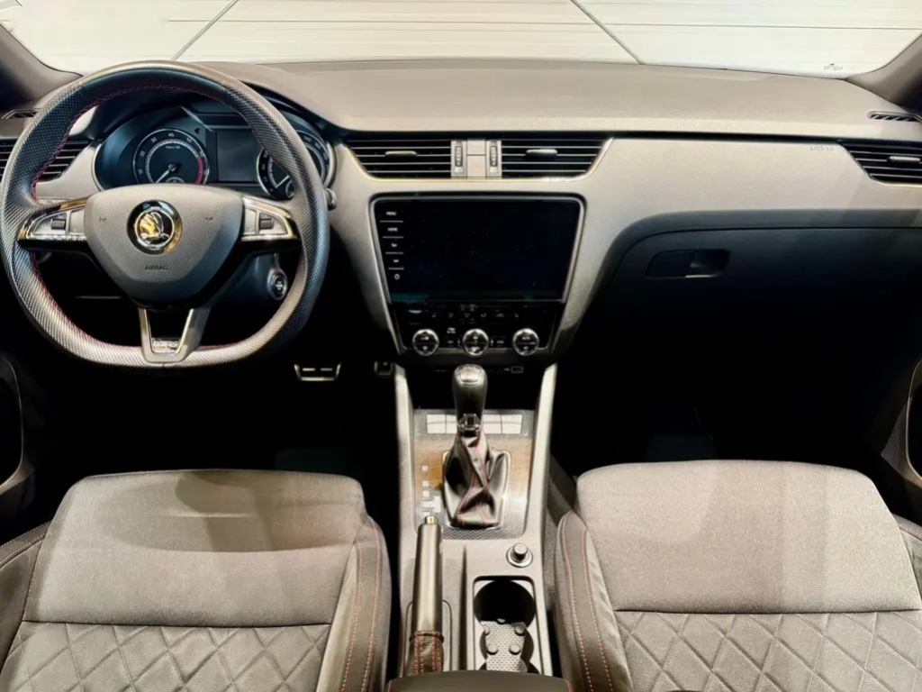 Škoda Octavia, 2.0 TSi DSG RS Challange - 6